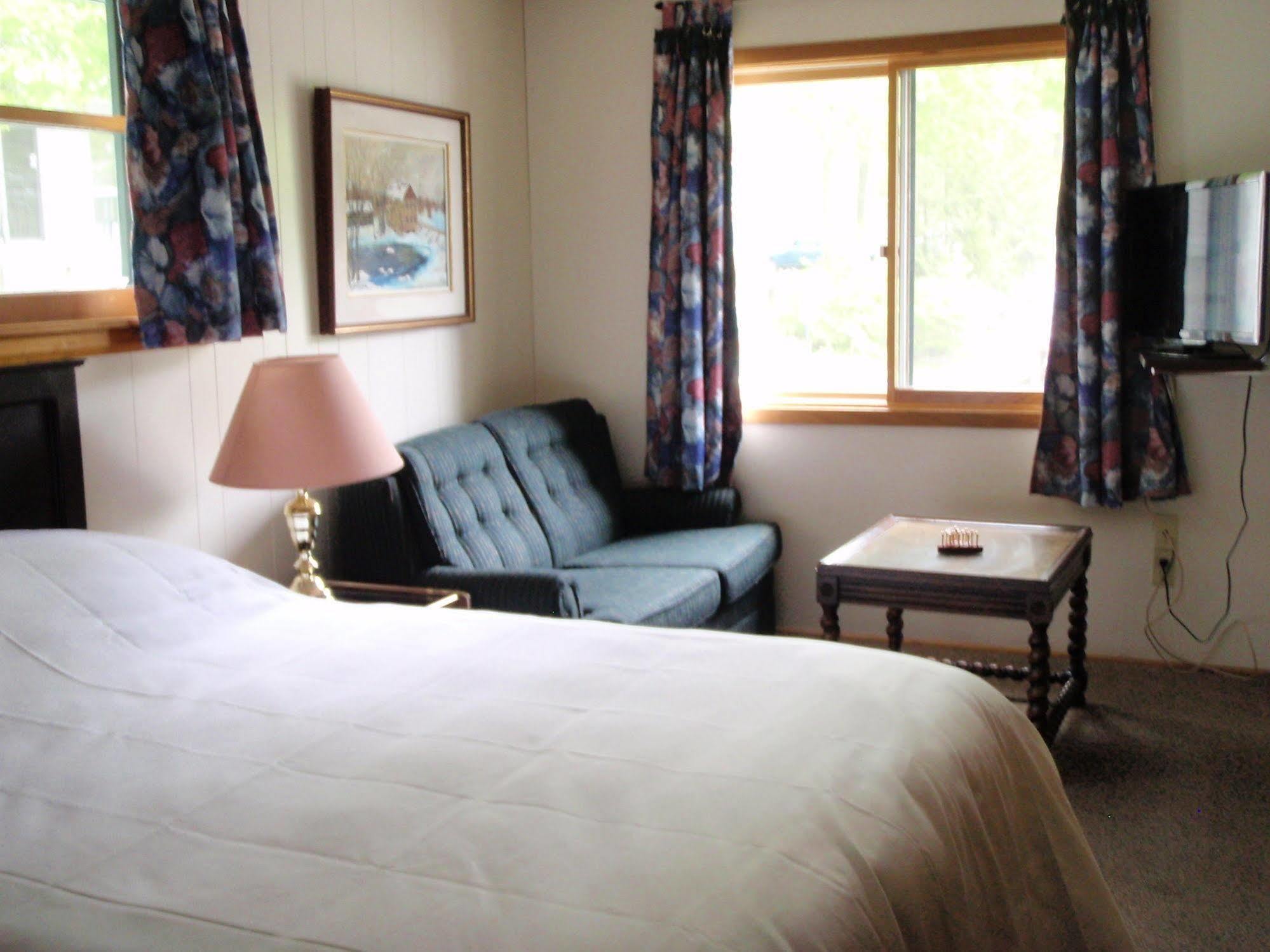 Beachwood Resort Deer Bay 외부 사진