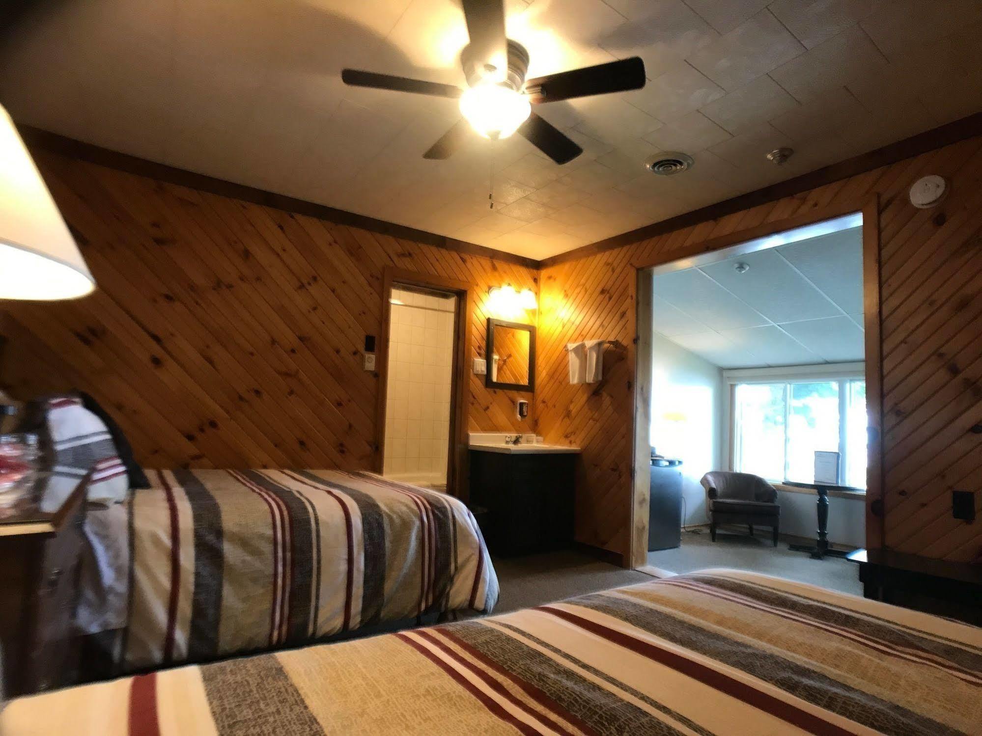 Beachwood Resort Deer Bay 외부 사진