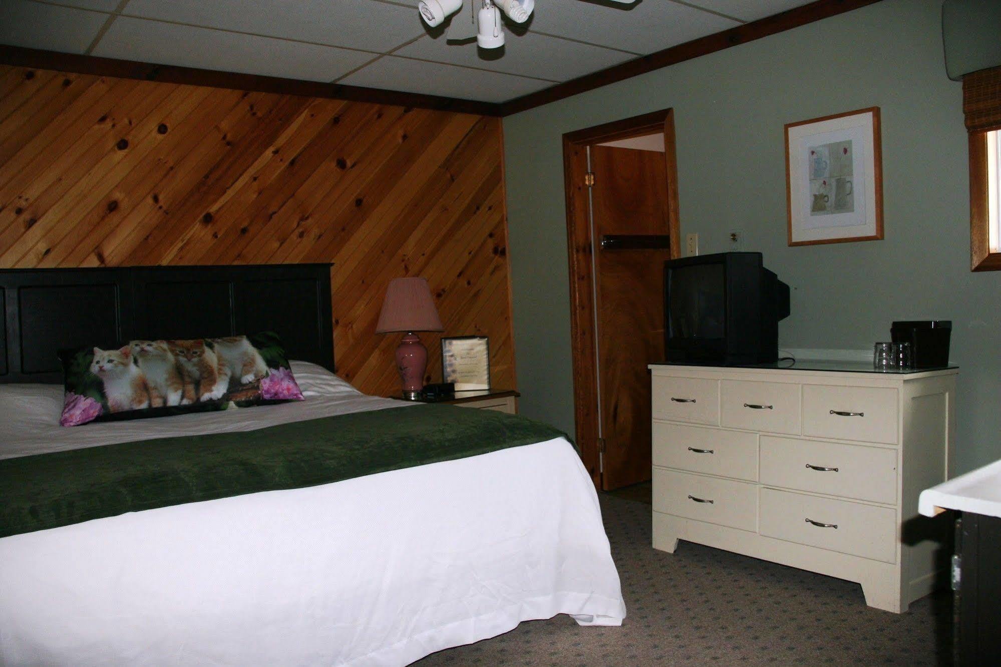 Beachwood Resort Deer Bay 외부 사진